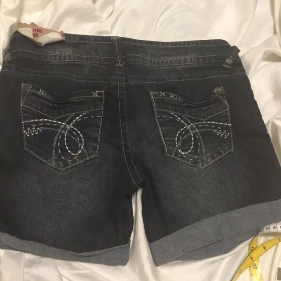 Wallflower Dark Wash 2 Button Whisker Detail Cuff Bottom Jeans Shorts 9 - Picture 5 of 7